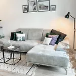 Modernes Trierer Cityloft Mit Grossem Balkon